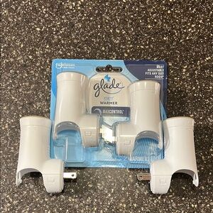 NWT-Glade Plug-In Air Freshener Warmers